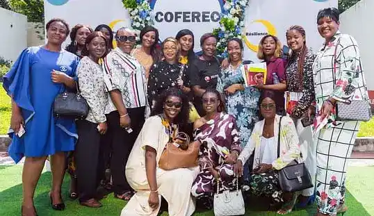 photo-de-groupe-coferec-min_11zon